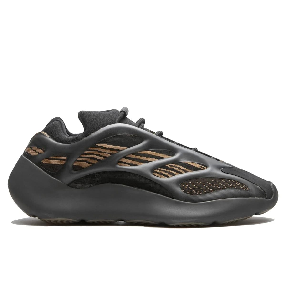 adidas Yeezy 700 V3 "Clay Brown"